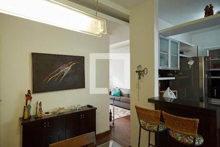 Sala de apartamento à venda com 3 quartos, 95m² em Santo Antônio, Belo Horizonte