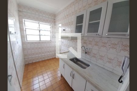 Cozinha de apartamento para alugar com 1 quarto, 62m² em Itararé, São Vicente