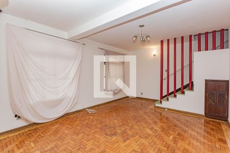 Sala de casa para alugar com 5 quartos, 219m² em Vila Moinho Velho, São Paulo