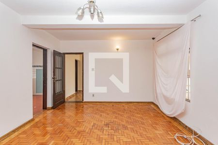 Sala de casa para alugar com 5 quartos, 219m² em Vila Moinho Velho, São Paulo