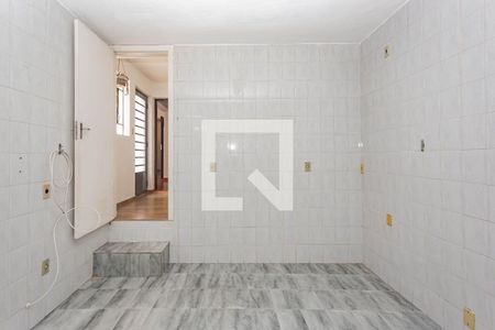 Quarto de casa para alugar com 5 quartos, 219m² em Vila Moinho Velho, São Paulo