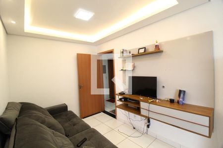 Sala de apartamento para alugar com 2 quartos, 60m² em Granada, Uberlândia