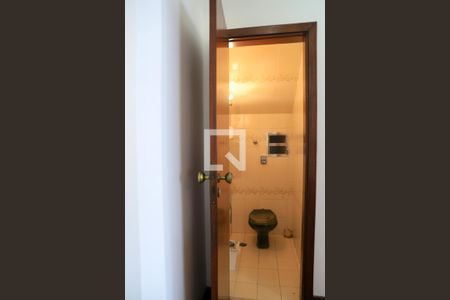 Lavabo de casa à venda com 3 quartos, 320m² em Mirandópolis, São Paulo