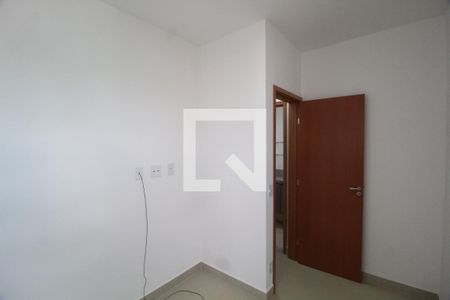 Quarto de apartamento para alugar com 2 quartos, 48m² em Santa Mônica, Uberlândia