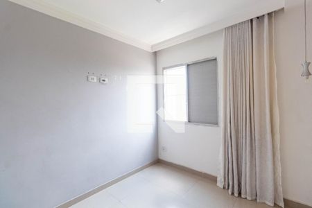 Quarto 1 de apartamento para alugar com 2 quartos, 40m² em Jardim Popular, São Paulo