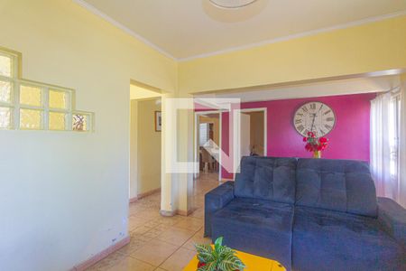 Sala 1 de casa à venda com 3 quartos, 320m² em Igara, Canoas