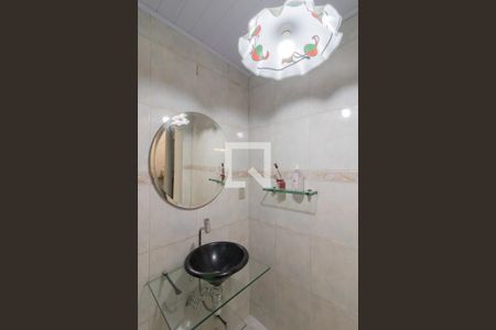 Lavabo de casa para alugar com 4 quartos, 300m² em Jardim Vila Galvao, Guarulhos