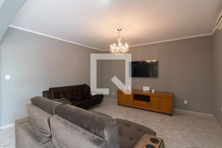 Sala de casa para alugar com 4 quartos, 300m² em Jardim Vila Galvao, Guarulhos