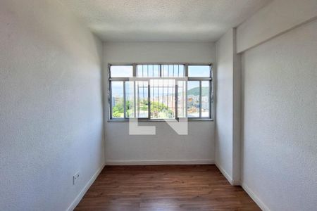 Sala de apartamento para alugar com 2 quartos, 70m² em Centro, Niterói