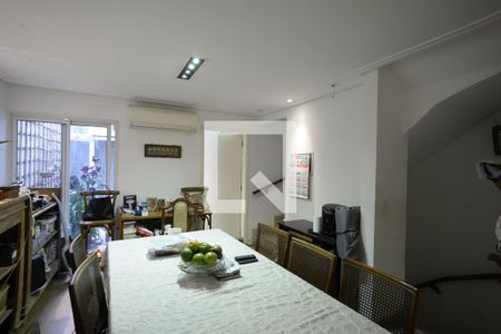 Sala de casa à venda com 3 quartos, 130m² em Jardim da Gloria, São Paulo