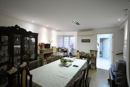 Sala de casa à venda com 3 quartos, 130m² em Jardim da Gloria, São Paulo