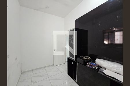 Quarto 1 de casa para alugar com 2 quartos, 80m² em Cambuci, São Paulo