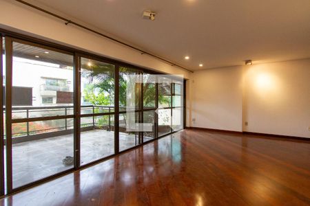 Sala de apartamento para alugar com 4 quartos, 226m² em Barra da Tijuca, Rio de Janeiro