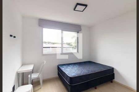 Quarto Suíte  de apartamento para alugar com 1 quarto, 28m² em Prado Velho, Curitiba