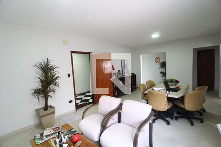 Sala de apartamento para alugar com 4 quartos, 160m² em Santa Mônica, Uberlândia