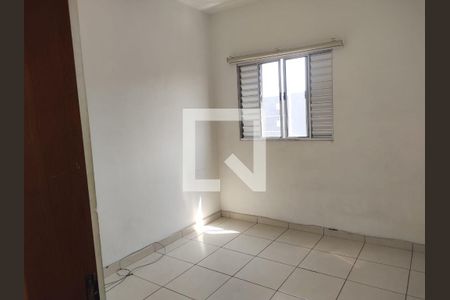 Quarto de apartamento para alugar com 2 quartos, 76m² em Parque Albina, Taboão da Serra