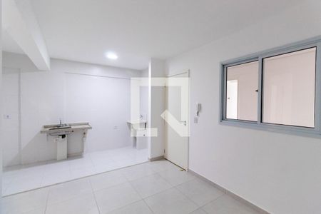 Sala de apartamento para alugar com 2 quartos, 35m² em Itaquera, São Paulo