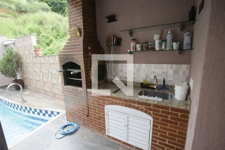 Casa à venda com 238m², 4 quartos e 3 vagas Casa à venda com 238m², 4 quartos e 3 vagasChurrasqueira