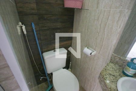 Casa à venda com 238m², 4 quartos e 3 vagas Casa à venda com 238m², 4 quartos e 3 vagasLavabo da Piscina