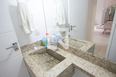 Casa à venda com 238m², 4 quartos e 3 vagas Casa à venda com 238m², 4 quartos e 3 vagasLavabo