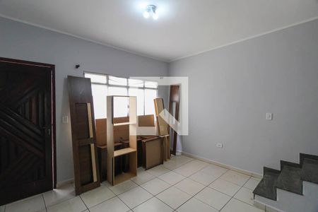 Sala de casa de condomínio para alugar com 2 quartos, 116m² em Chácara Mafalda, São Paulo