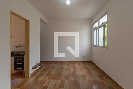 Sala de apartamento para alugar com 2 quartos, 56m² em Floramar, Belo Horizonte