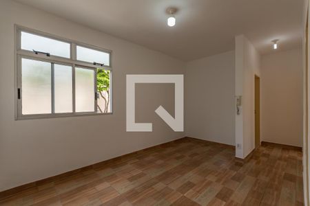 Sala de apartamento para alugar com 2 quartos, 56m² em Floramar, Belo Horizonte