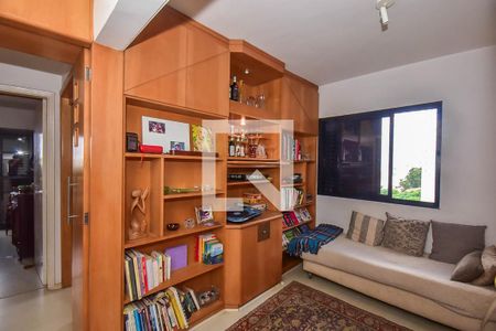 Sala de Tv de apartamento para alugar com 2 quartos, 79m² em Vila Suzana, São Paulo