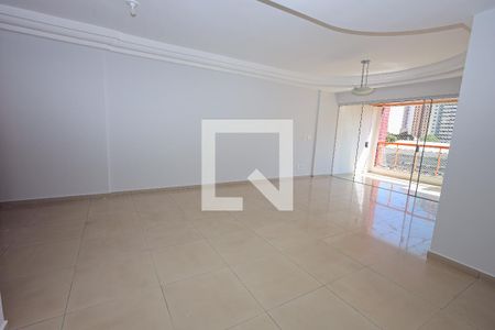 Sala de apartamento para alugar com 4 quartos, 131m² em Setor Bueno, Goiânia