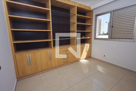 Quarto 1 / Escritório de apartamento para alugar com 4 quartos, 131m² em Setor Bueno, Goiânia