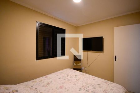 Quarto 2 de apartamento para alugar com 2 quartos, 56m² em Jardim Celeste, São Paulo