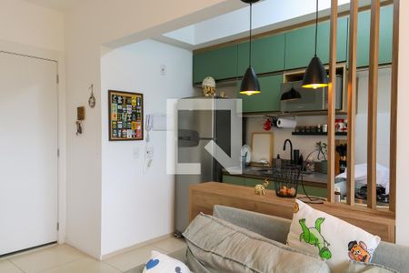 Sala de apartamento para alugar com 2 quartos, 50m² em Del Castilho, Rio de Janeiro