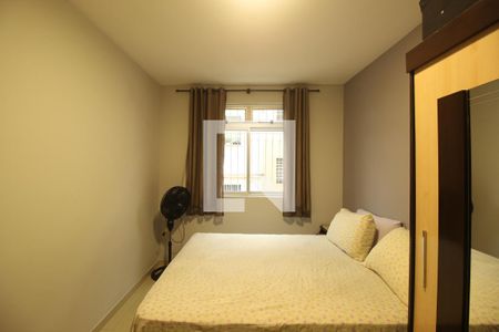 Quarto de apartamento à venda com 3 quartos, 80m² em Calafate, Belo Horizonte