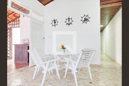 Sala de casa para alugar com 5 quartos, 250m² em Piatã, Salvador