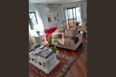 Apartamento à venda com 4 quartos, 210m² em Itaim Bibi, São Paulo