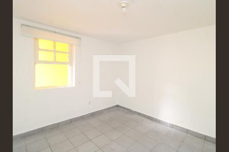 Quarto de casa para alugar com 1 quarto, 70m² em Vila Irmaos Arnoni, São Paulo