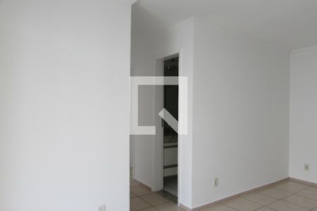 Sala de apartamento para alugar com 3 quartos, 62m² em Jardim Nova Europa, Campinas