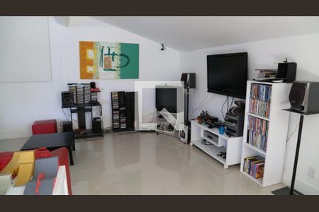 Casa à venda com 4 quartos, 600m² em Barra da Tijuca, Rio de Janeiro