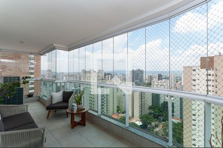 Varanda de apartamento à venda com 3 quartos, 180m² em Vila Anglo Brasileira, São Paulo