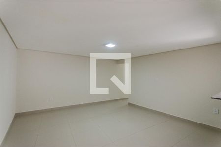 Sala de casa para alugar com 1 quarto, 50m² em Jardim Mangalot, São Paulo