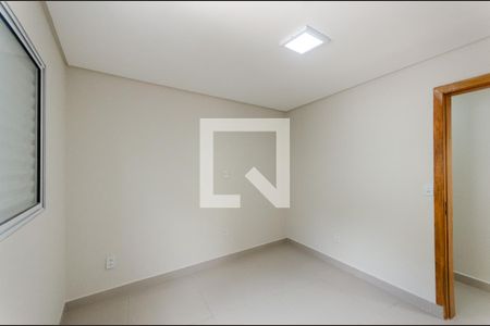 Quarto de casa para alugar com 1 quarto, 50m² em Jardim Mangalot, São Paulo