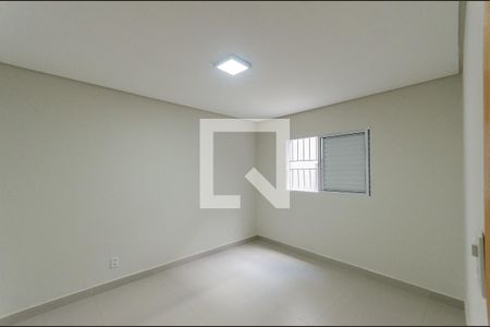 Quarto de casa para alugar com 1 quarto, 50m² em Jardim Mangalot, São Paulo