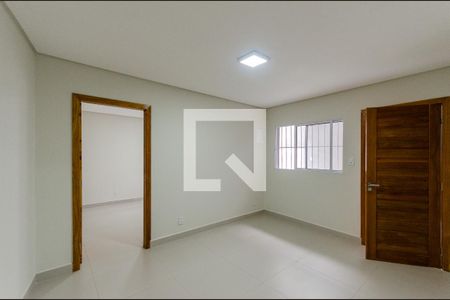 Sala de casa para alugar com 1 quarto, 50m² em Jardim Mangalot, São Paulo