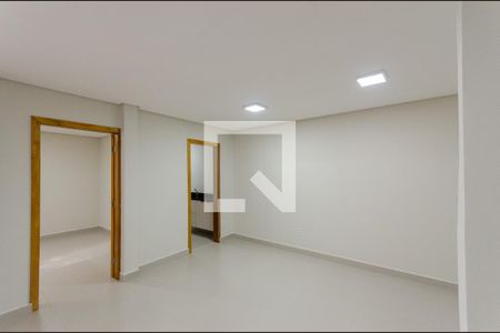 Sala de casa para alugar com 1 quarto, 50m² em Jardim Mangalot, São Paulo