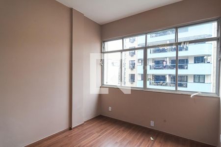 Quarto 1 de apartamento para alugar com 1 quarto, 68m² em Icaraí, Niterói