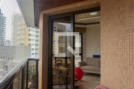 Varanda da Sala de apartamento à venda com 4 quartos, 215m² em Pompeia, São Paulo