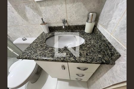 Casa para alugar com 250m², 4 quartos e 2 vagas Casa para alugar com 250m², 4 quartos e 2 vagasBanheiro da Suíte