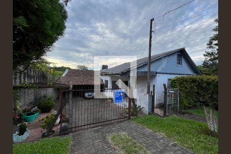 Casa para alugar com 250m², 4 quartos e 2 vagas Casa para alugar com 250m², 4 quartos e 2 vagasFachada