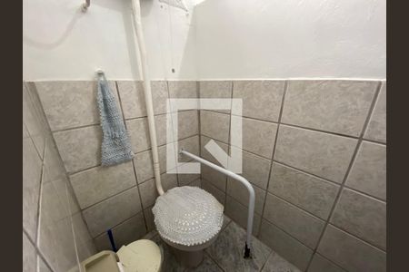 Casa para alugar com 250m², 4 quartos e 2 vagas Casa para alugar com 250m², 4 quartos e 2 vagasBanheiro 2