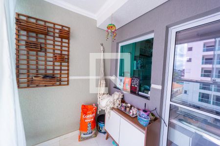 Sacada/Sala de apartamento à venda com 2 quartos, 45m² em Vila Talarico, São Paulo